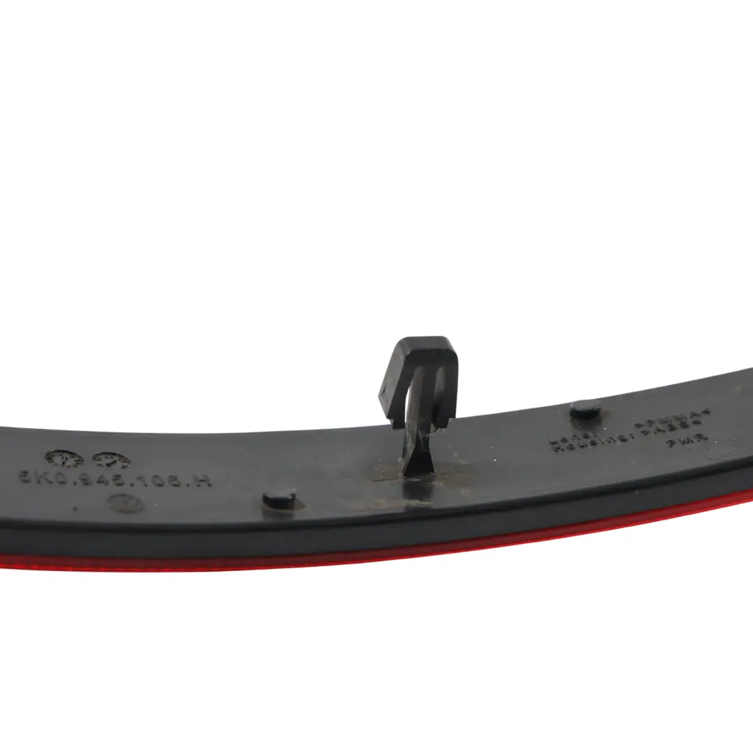 5k Rear Light Reflector Right O/S to VW Volkswagen Golf Gtd with Part number 5K0945106H VW Volkswagen Golf Gtd 5k Rear Light Reflector Right O/S - SKU 5K0945106H - Part number 5K0945106H