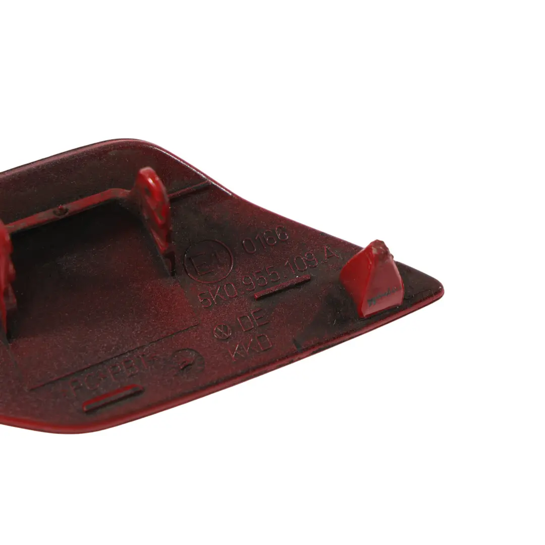 Mk6 GTI Zaślepka Spryskiwacza Lampy Lewa Tornado Red LY3D do Volkswagen Golf o numerze 5K0955109A Volkswagen Golf Mk6 GTI Zaślepka Spryskiwacza Lampy Lewa Tornado Red LY3D - SKU 5K0955109A-TRE - Numer Części 5K0955109A