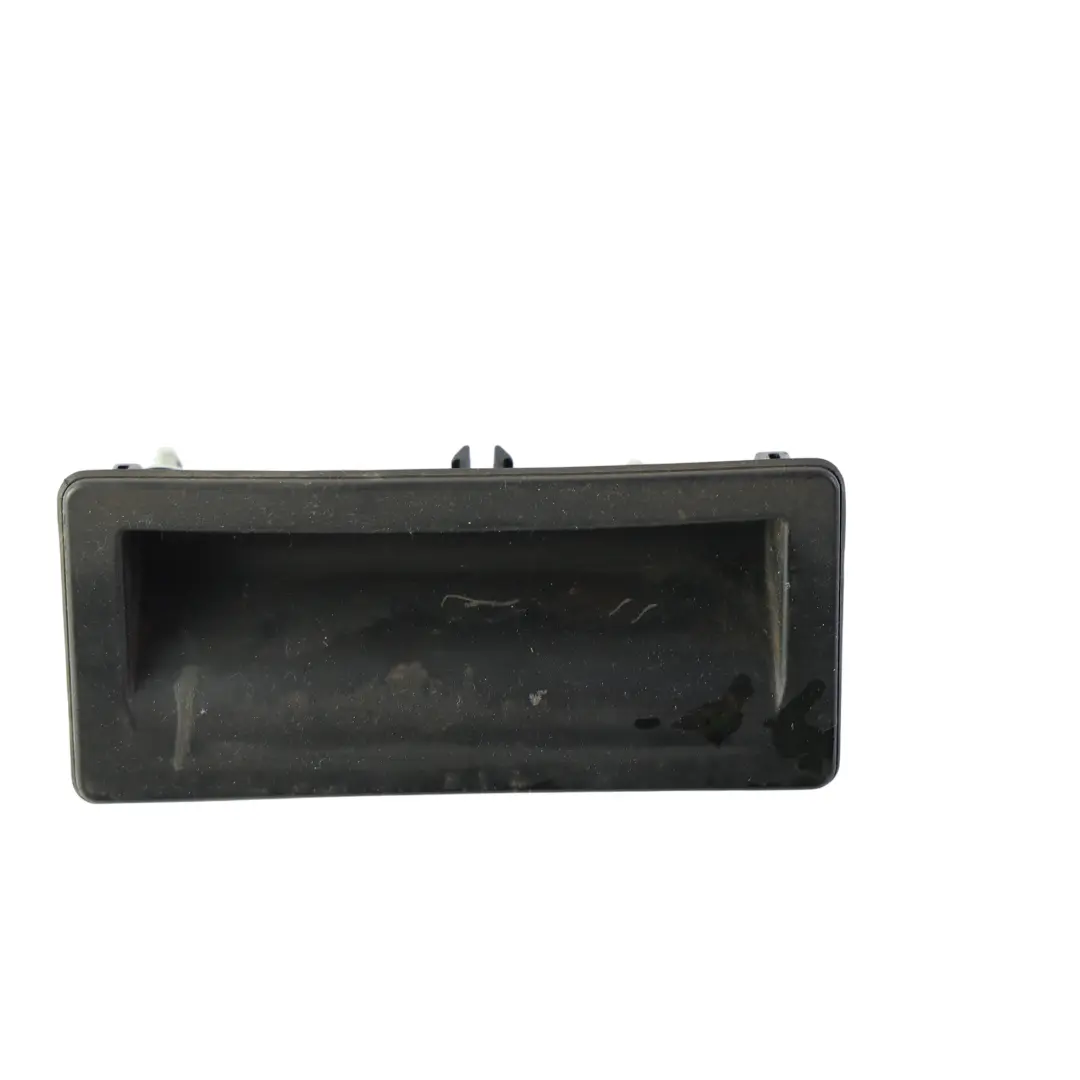 Volkswagen Passat B7 Heckklappen Kofferraum Öffner Griff Hinten - SKU 5N0827566 - Teilenummer 5N0827566
