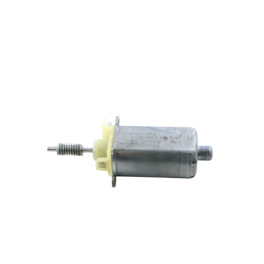 Moteur Réglage Siège Avant Droit pour Porsche Cayenne S 92A à propos du numéro de pièce 5N0959762 Porsche Cayenne S 92A Moteur Réglage Siège Avant Droit - SKU 5N0959762 - Numéro de pièce 5N0959762