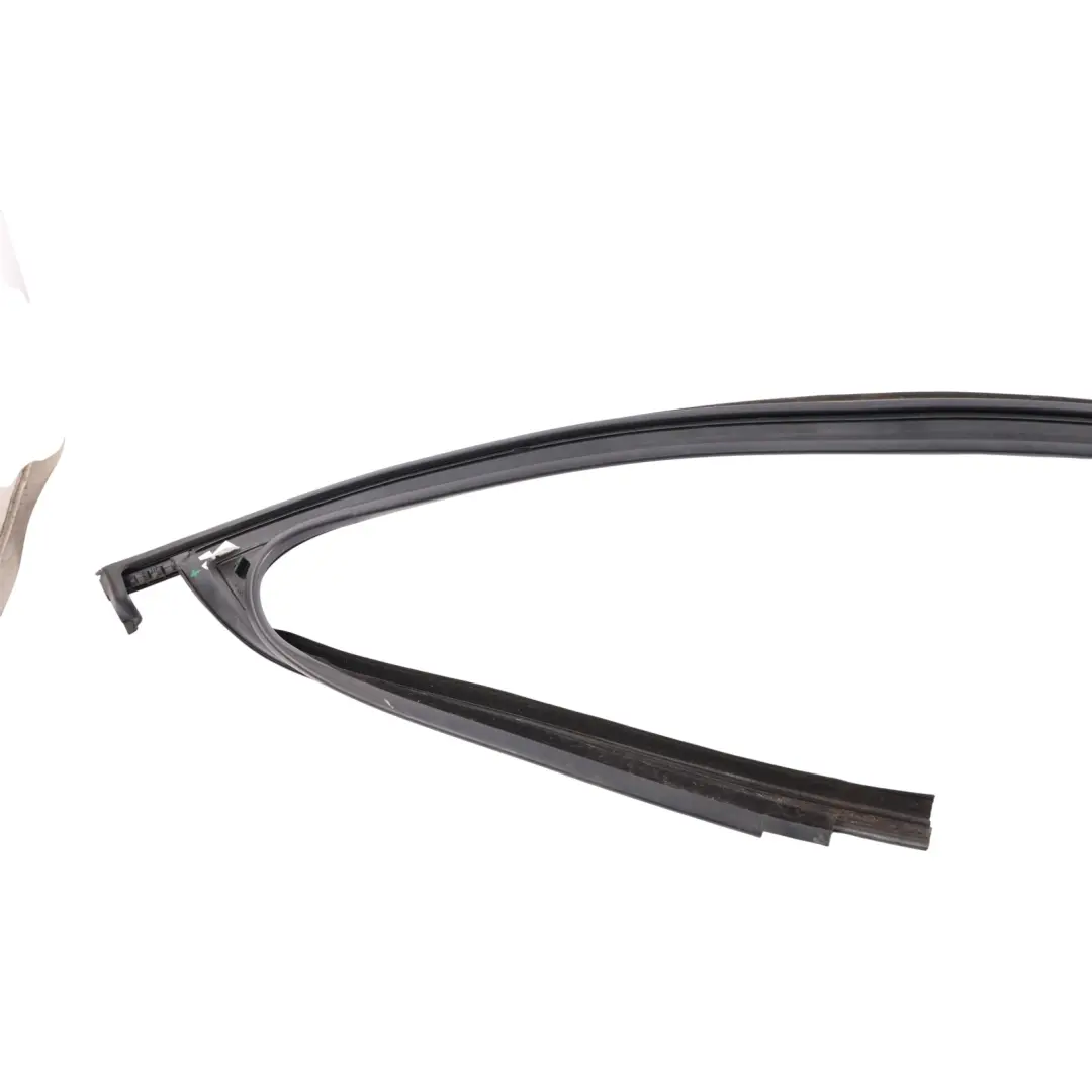 Mk2 Door Window Guide Seal Rear Right O/S to Volkswagen Tiguan with Part number 5NA839432G Volkswagen Tiguan Mk2 Door Window Guide Seal Rear Right O/S - SKU 5NA839432G - Part number 5NA839432G
