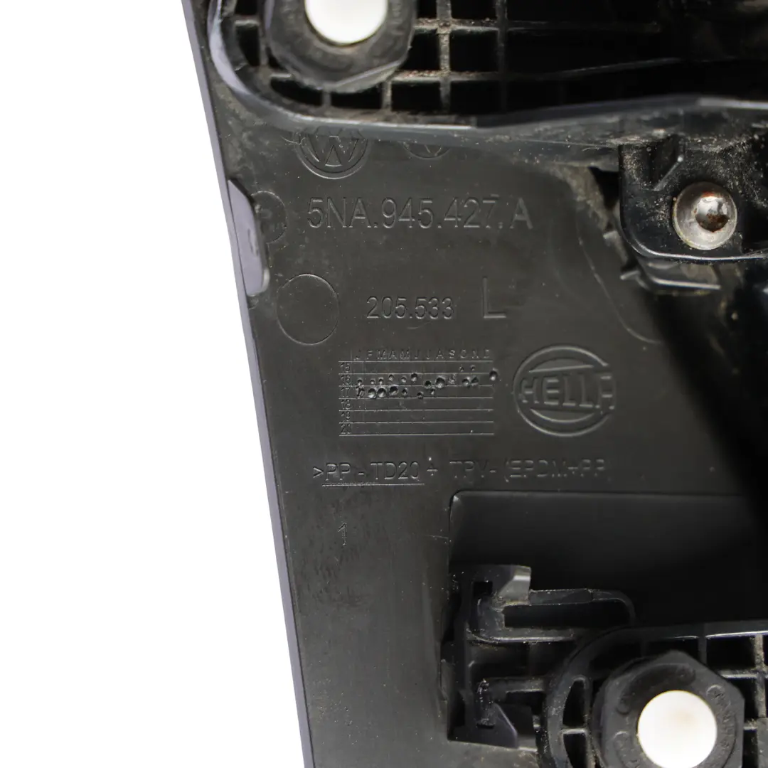 Volkswagen Tiguan Mk2 Lampa Tylna LED Lewa - SKU 5NA945207C - Numer Części 5NA945207C