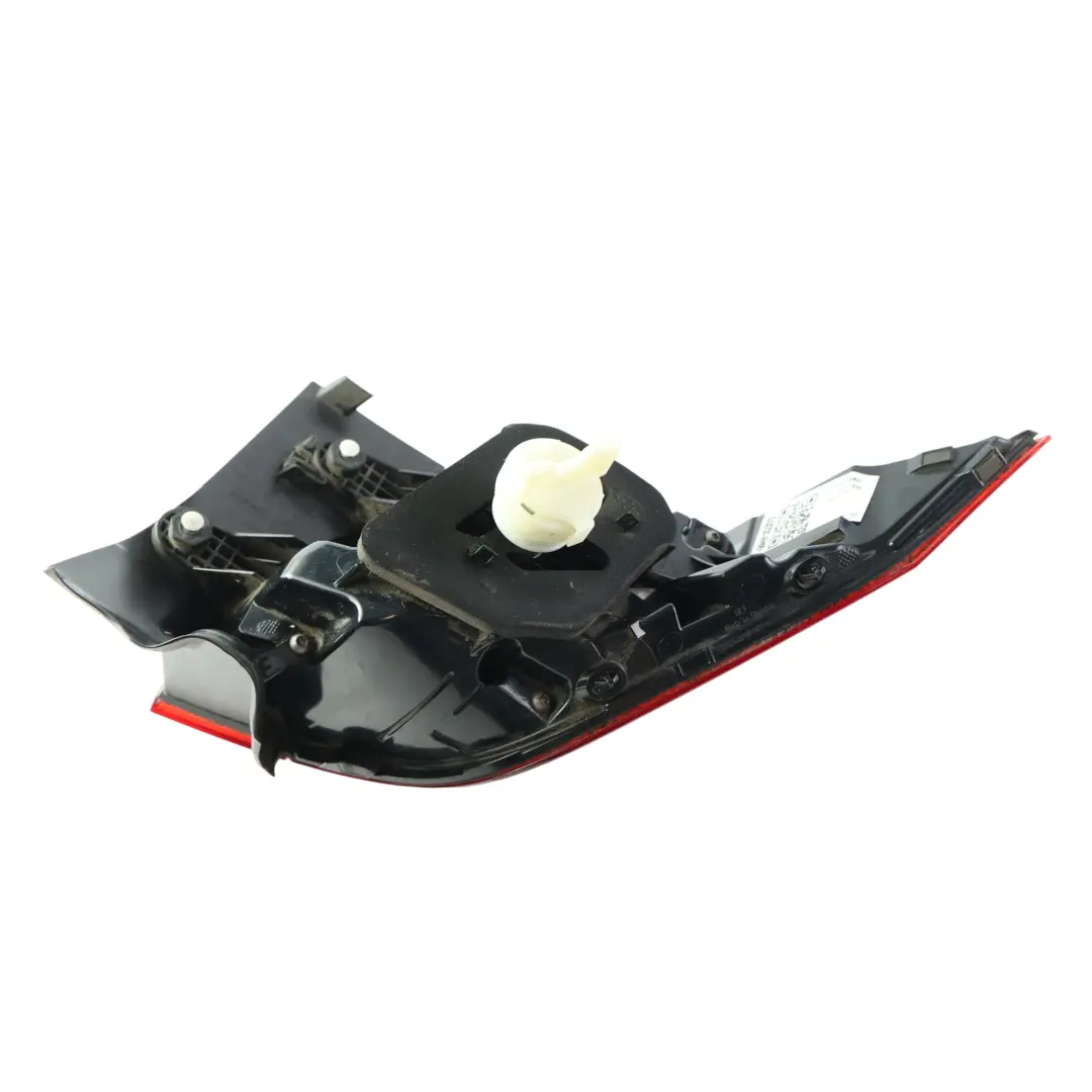 MK2 Feu Arrière Extérieur Droit pour Volkswagen Tiguan à propos du numéro de pièce 5NA945208G Volkswagen Tiguan MK2 Feu Arrière Extérieur Droit - SKU 5NA945208G - Numéro de pièce 5NA945208G