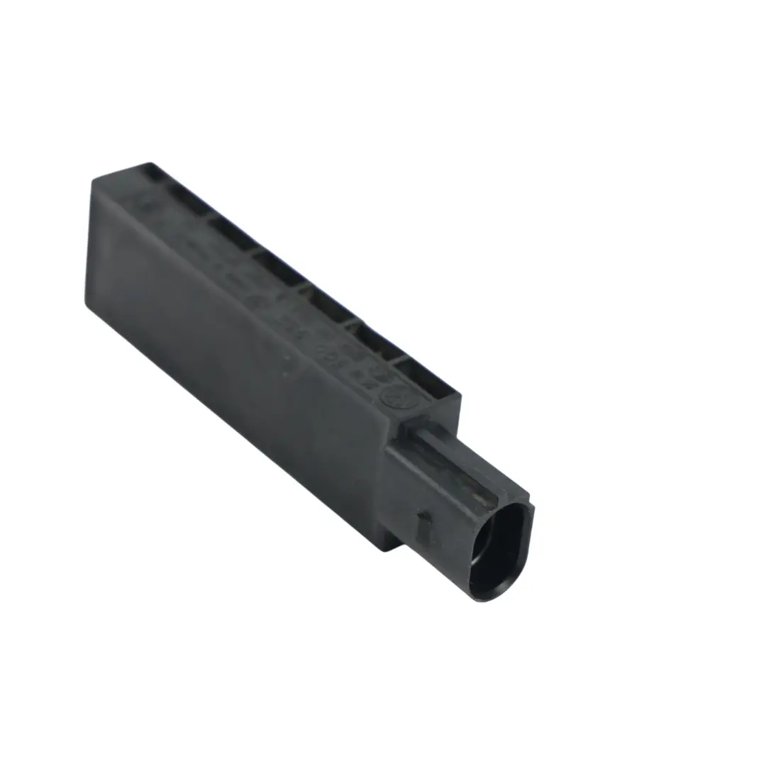 Moduł Sterowania Anteną Keyless do Audi A3 8V Q3 F3 VW Golf M7 o numerze 5Q0962131 Audi A3 8V Q3 F3 VW Golf M7 Moduł Sterowania Anteną Keyless - SKU 5Q0962131-1 - Numer Części 5Q0962131