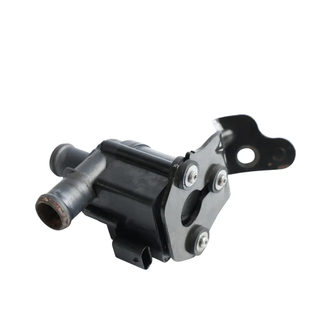 Dodatkowa Pompa Wody 2.0 TDI TFSI do Volkswagen Golf Mk7 Audi A3 8V o numerze 5Q0965561B Volkswagen Golf Mk7 Audi A3 8V Dodatkowa Pompa Wody 2.0 TDI TFSI - SKU 5Q0965561B-1 - Numer Części 5Q0965561B