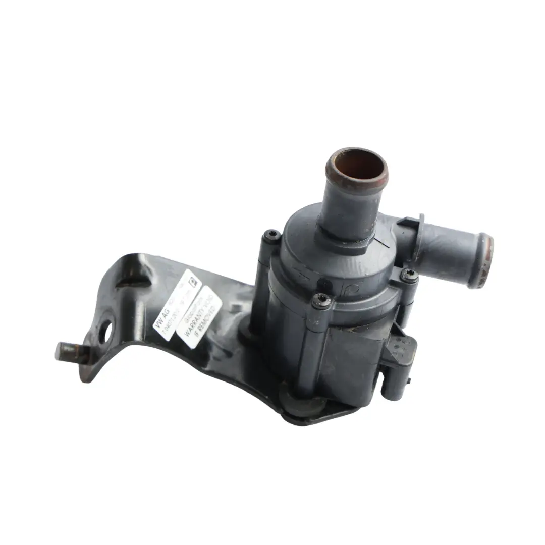 Dodatkowa Pompa Wody 2.0 TDI TFSI do Volkswagen Golf Mk7 Audi A3 8V o numerze 5Q0965561B Volkswagen Golf Mk7 Audi A3 8V Dodatkowa Pompa Wody 2.0 TDI TFSI - SKU 5Q0965561B-1 - Numer Części 5Q0965561B