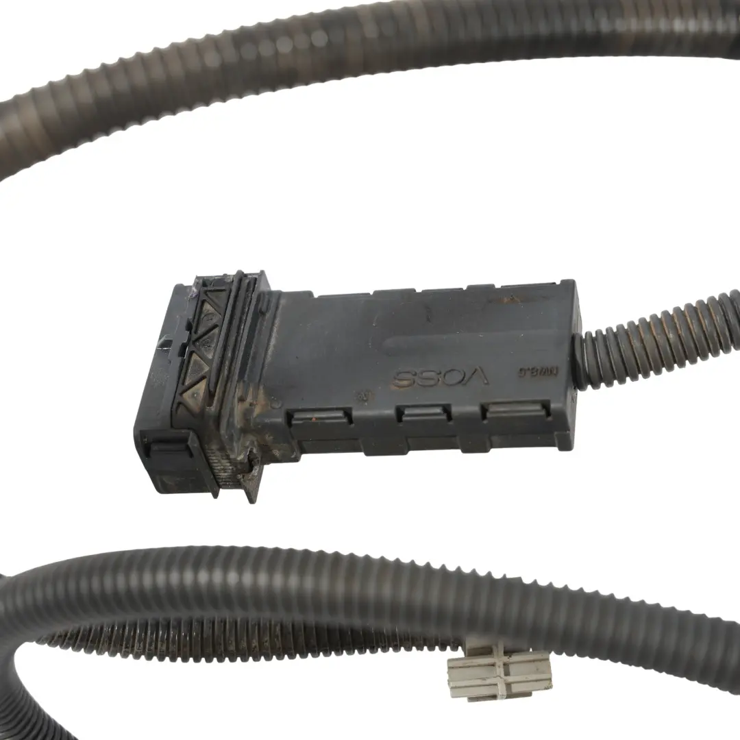 AdBlue Injector Supply Line Pipe Hose 2.0 TDI Engine to Volkswagen Golf with Part number 5WA131961L Volkswagen Golf AdBlue Injector Supply Line Pipe Hose 2.0 TDI Engine - SKU 5WA131961L - Part number 5WA131961L