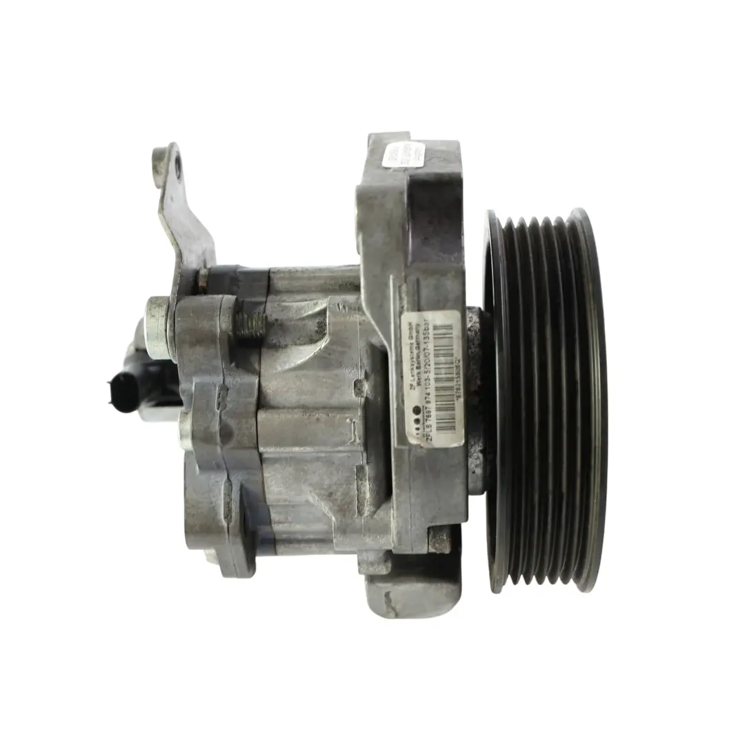 Pompa Servosterzo Active Steering N62 Benzina per BMW E60 E61 E63 E64 con numero di parte 6762159 BMW E60 E61 E63 E64 Pompa Servosterzo Active Steering N62 Benzina - SKU 6762159-1 - Numero di parte 6762159