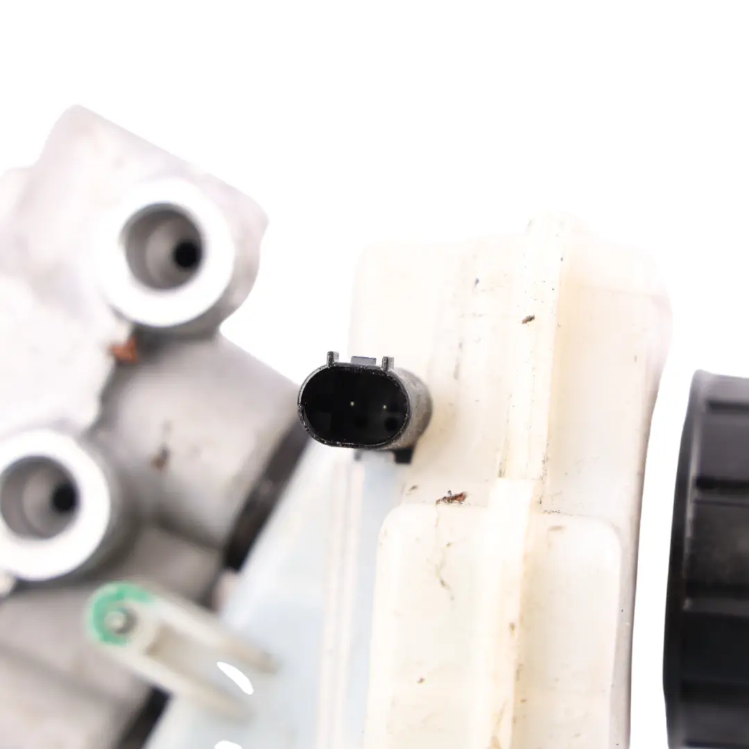 Brake Servo Braking Unit Master Cylinder to Mini R55 R56 R60 with Part number 6772413 Mini R55 R56 R60 Brake Servo Braking Unit Master Cylinder - SKU 6772413 - Part number 6772413