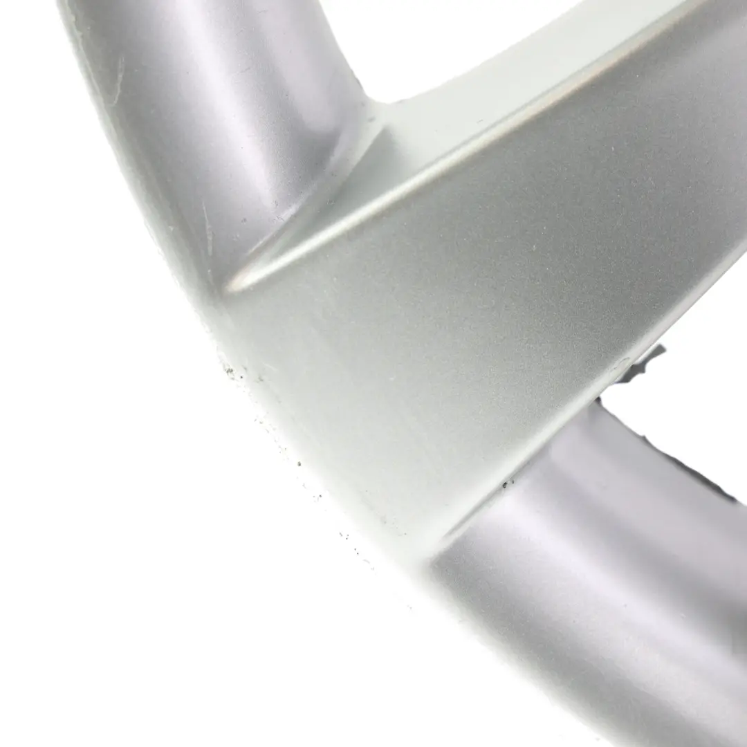 Alu Felge Alufelge 17" Radiale Speiche 244 7,5J ET:20 für BMW 5 er E60 E61 mit Teilenummer 6777347 BMW 5 er E60 E61 Alu Felge Alufelge 17" Radiale Speiche 244 7,5J ET:20 - SKU 6777347-2 - Teilenummer 6777347