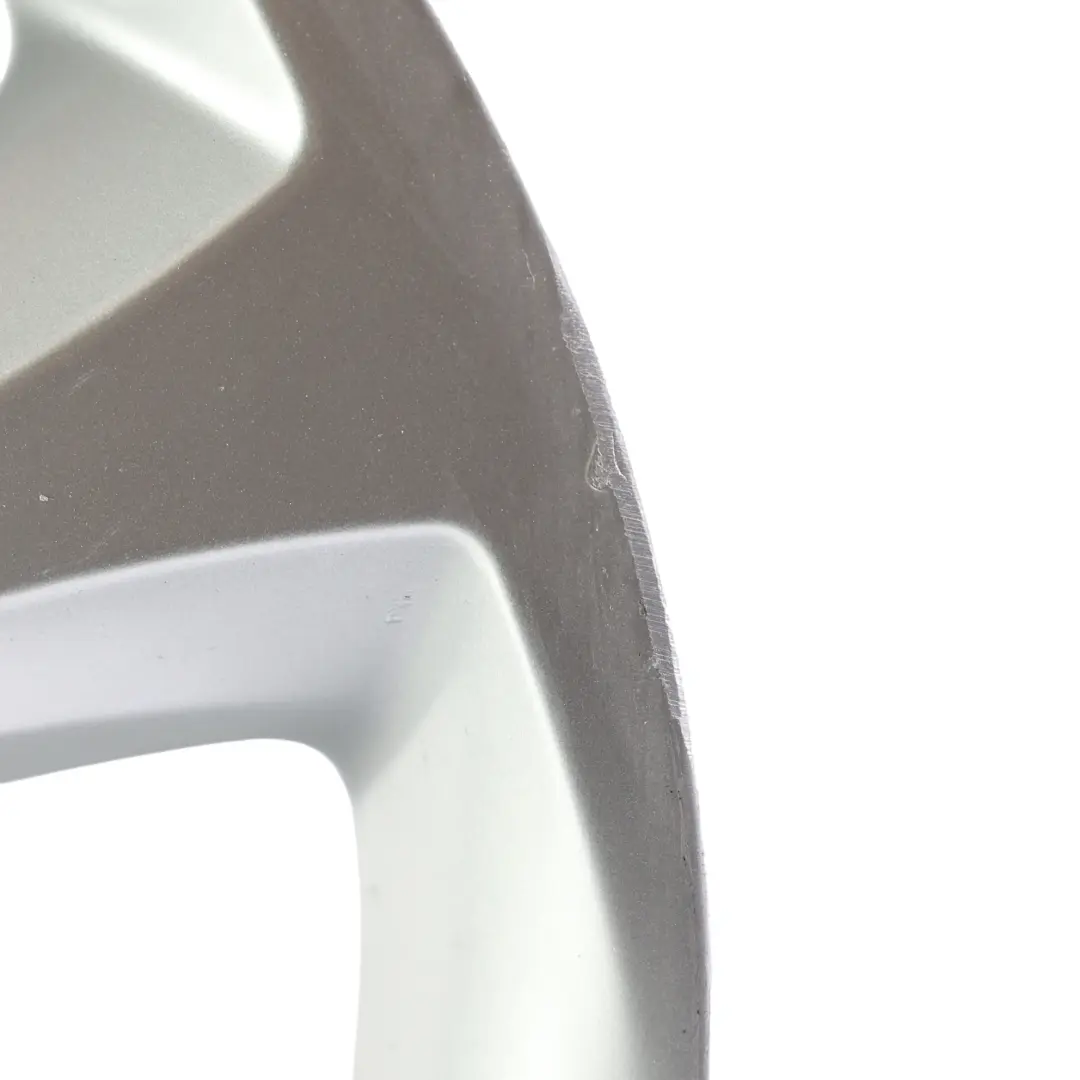 Silberne Leicht Metall Felge 17" ET:47 7J für BMW E81 E82 E87 mit Teilenummer 6778219 BMW E81 E82 E87 Silberne Leicht Metall Felge 17" ET:47 7J - SKU 6778219-7 - Teilenummer 6778219