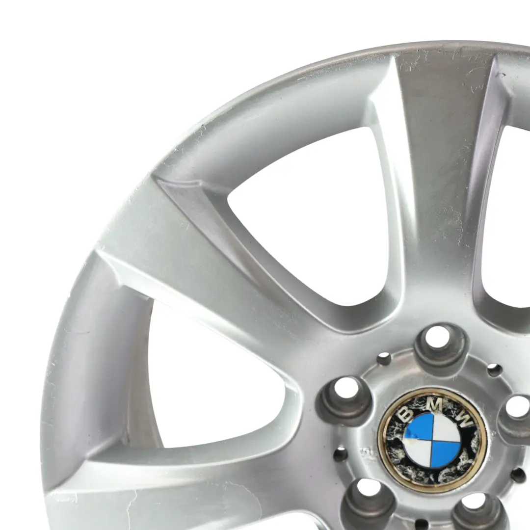 Alu Felge Silber 18" 9J ET:44 5x120 für BMW F06 F10 F12 F13 mit Teilenummer 6790177 BMW F06 F10 F12 F13 Alu Felge Silber 18" 9J ET:44 5x120 - SKU 6790177-1 - Teilenummer 6790177