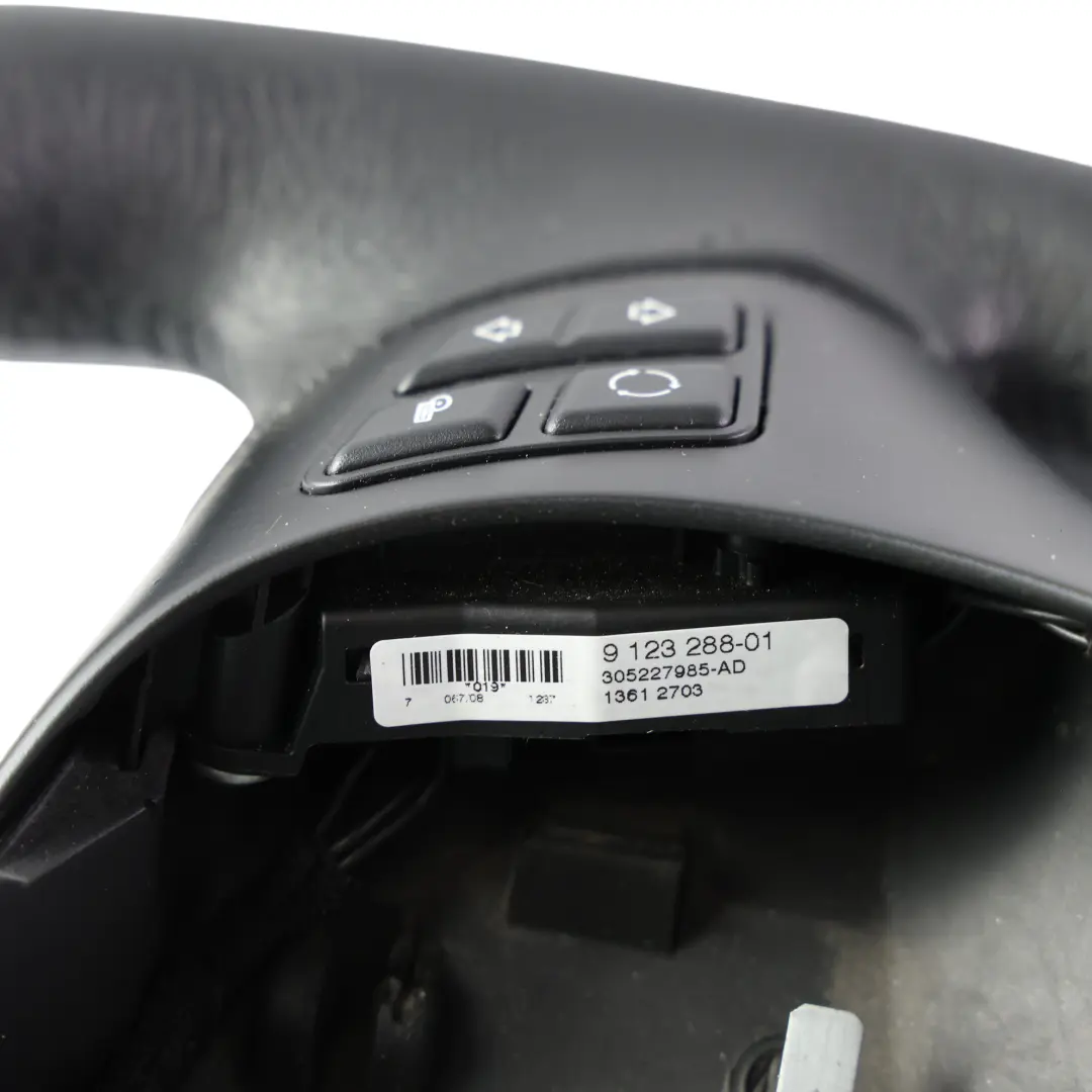 Kierownica Sport Multifunkcja do BMW E81 E87 E90 E91 o numerze 6795570 BMW E81 E87 E90 E91 Kierownica Sport Multifunkcja - SKU 6795570-4 - Numer Części 6795570