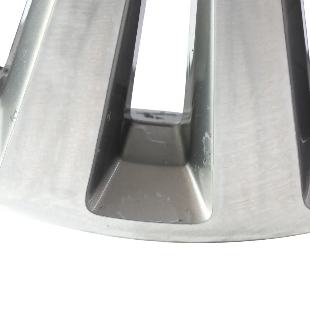 Cerchio In Lega 17" A Doppie Razze 655 ET:43 7,5J per BMW F20 F21 F22 F23 con numero di parte 6866303 BMW F20 F21 F22 F23 Cerchio In Lega 17" A Doppie Razze 655 ET:43 7,5J - SKU 6866303-1 - Numero di parte 6866303