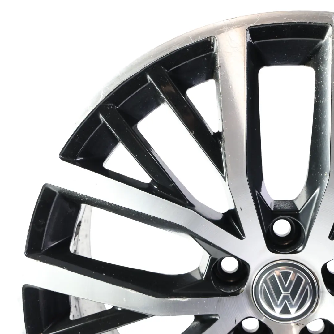 Leichtmetallfelge Silber 17" 7,5J ET:44 für Volkswagen Polo GTI 6R mit Teilenummer 6C0601025K Volkswagen Polo GTI 6R Leichtmetallfelge Silber 17" 7,5J ET:44 - SKU 6C0601025K-2 - Teilenummer 6C0601025K