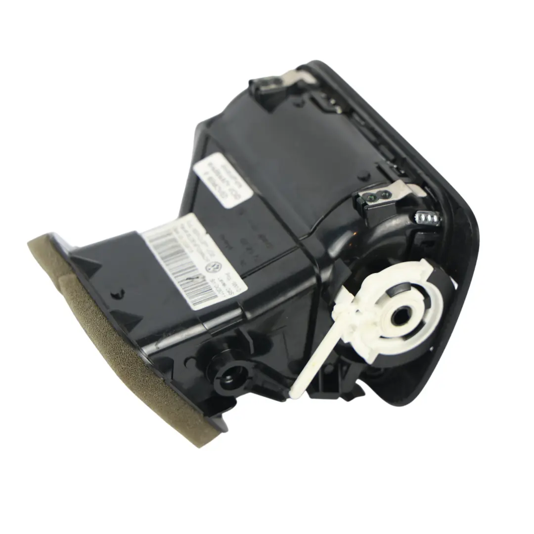 Kratka Nawiewu Przednia Lewa do Volkswagen Polo 6R o numerze 6C0819703A Volkswagen Polo 6R Kratka Nawiewu Przednia Lewa - SKU 6C0819703A-1 - Numer Części 6C0819703A