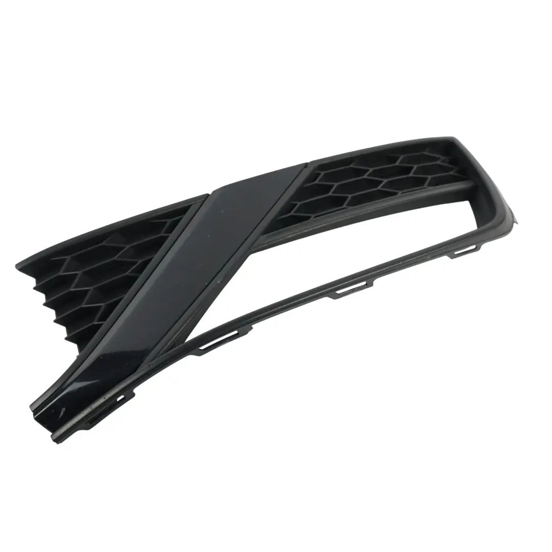 Volkswagen Polo GTI 6C Kratka Wlotu Powietrza Prawa - SKU 6C0853666G - Numer Części 6C0853666G