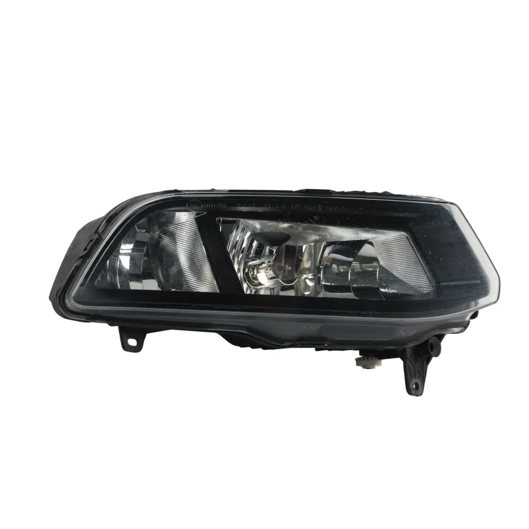 Fendinebbia Alogeno Anteriore Destro per Volkswagen Polo con numero di parte 6C0941662C Volkswagen Polo Fendinebbia Alogeno Anteriore Destro - SKU 6C0941662C - Numero di parte 6C0941662C