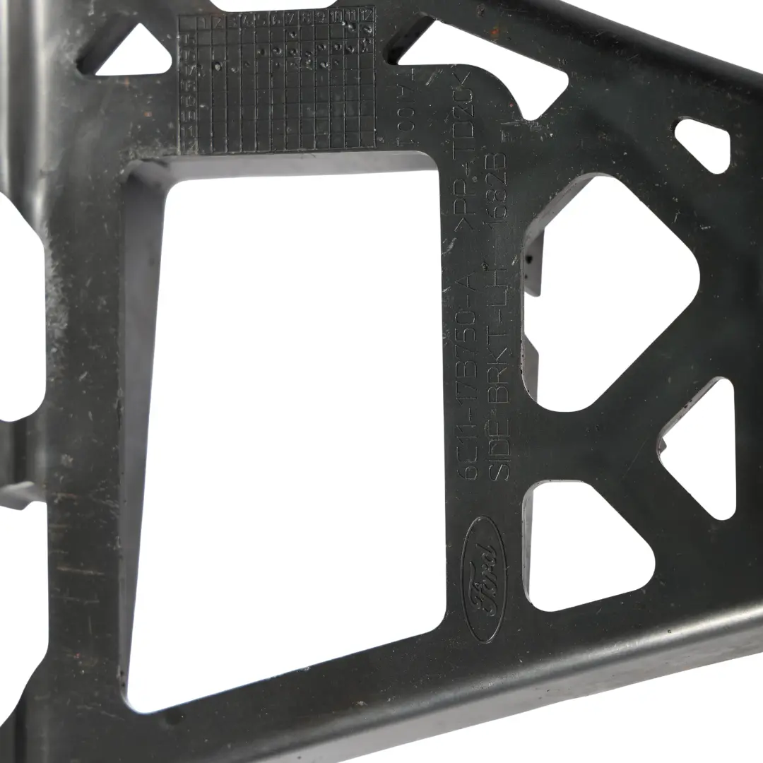 Ford Transit Mk7 Wspornik Zderzaka Przedniego Lewy 06-14 - SKU 6C11-17B750-A - Numer Części 6C11-17B750-A