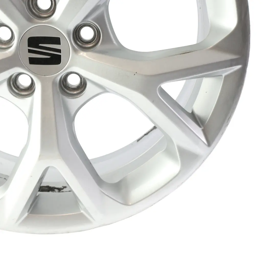 Llanta Aleación Plateada 17" 6.5J ET:48 para Seat Arona FR KJ7 con número de pieza 6F9601025H Seat Arona FR KJ7 Llanta Aleación Plateada 17" 6.5J ET:48 - SKU 6F9601025H-1 - Número de pieza 6F9601025H
