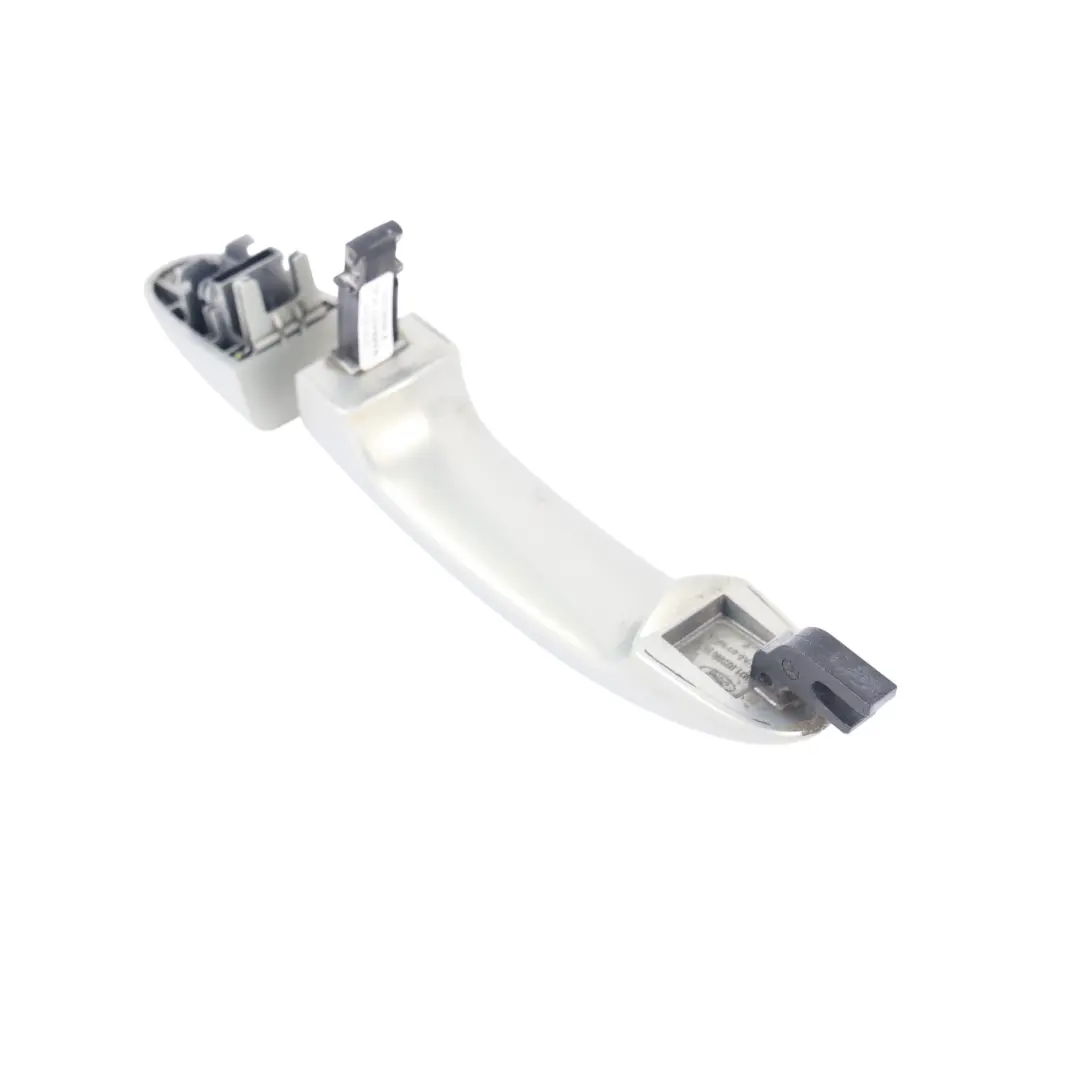 MK4 Manija Puerta Trasera Izquierda Derecha Chill Metallic 694 para Ford Mondeo con número de pieza 6M21-U22404-BCW Ford Mondeo MK4 Manija Puerta Trasera Izquierda Derecha Chill Metallic 694 - SKU 6M21-U22404-BCW-CHILL - Número de pieza 6M21-U22404-BCW