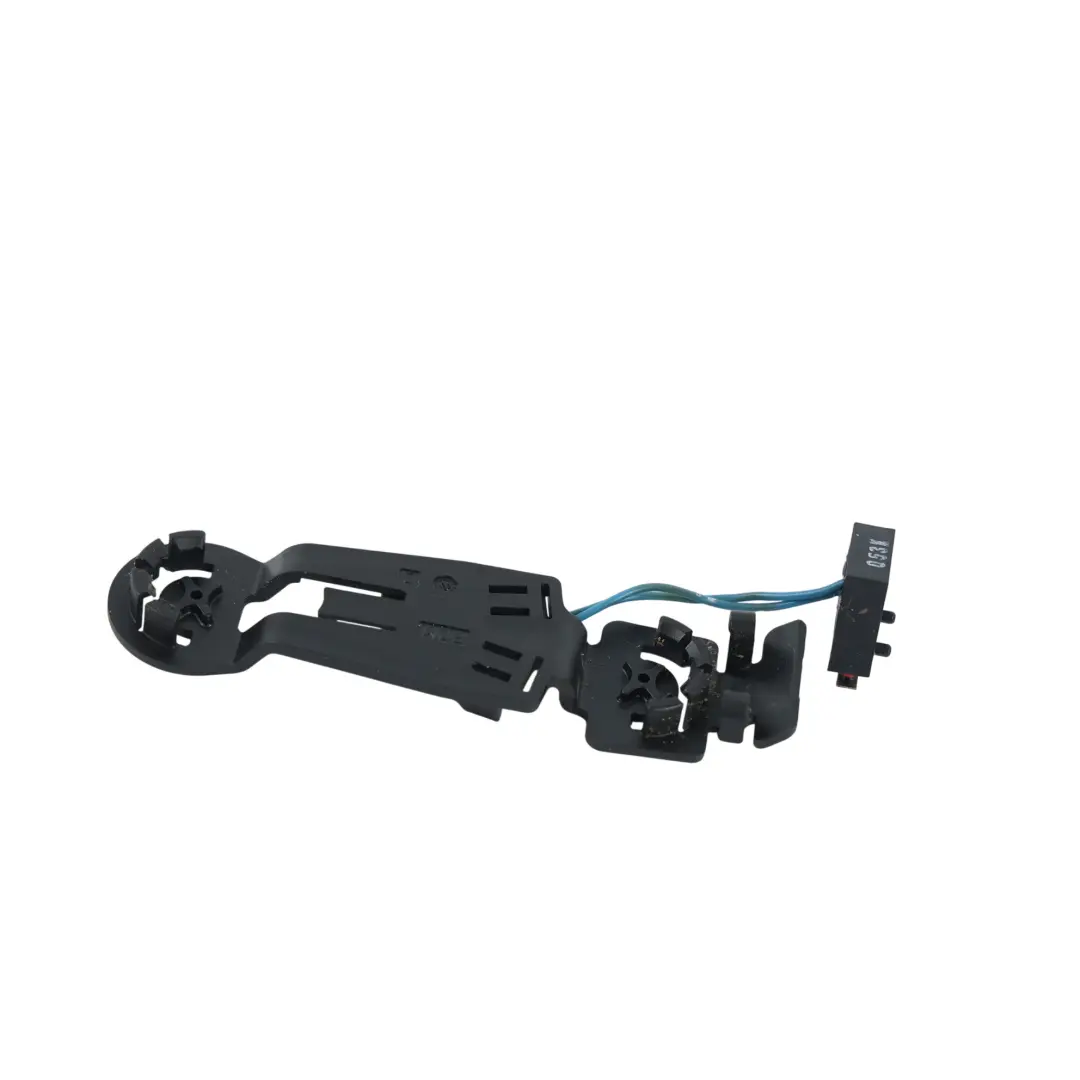 Front Seat Lock Locking Switch Unit Right O/S to BMW F12 with Part number 7004754 BMW F12 Front Seat Lock Locking Switch Unit Right O/S - SKU 7004754 - Part number 7004754