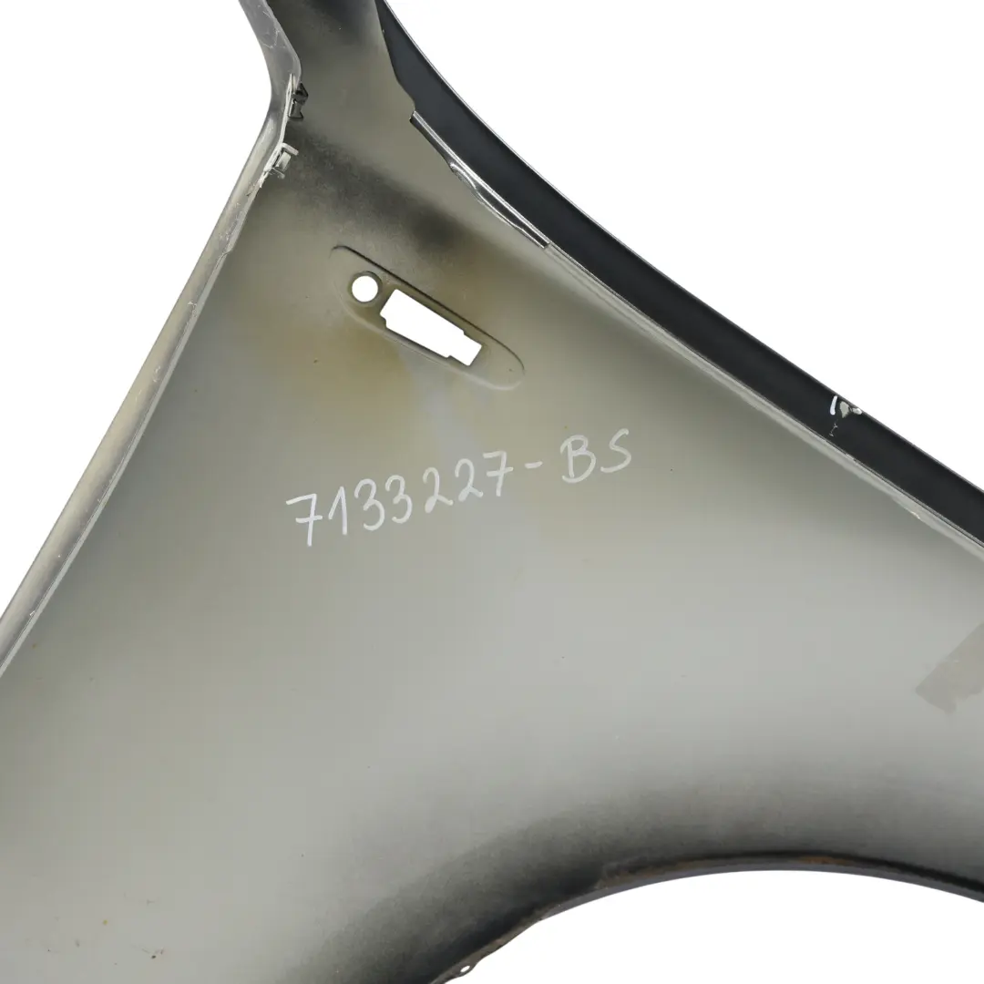 BMW E87 Błotnik Lewy Przedni Black Sapphire Czarny Metalik - 475 - SKU 7133227-BS - Numer Części 7133227