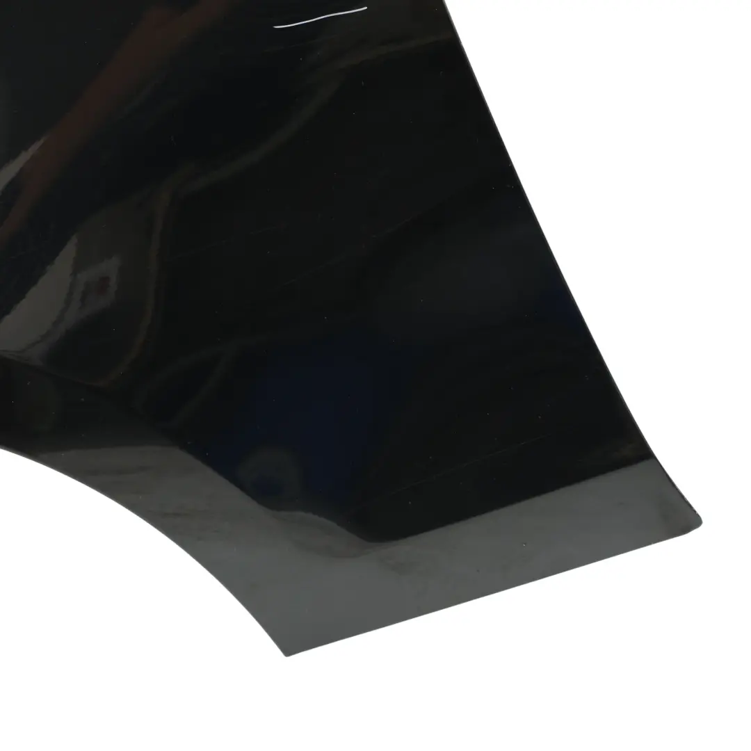 Panel Lateral Guardabarros Delantero Izquierdo Black Sapphire - 475 para BMW E81 E87 con número de pieza 7133227 BMW E81 E87 Panel Lateral Guardabarros Delantero Izquierdo Black Sapphire - 475 - SKU 7133227-BS - Número de pieza 7133227