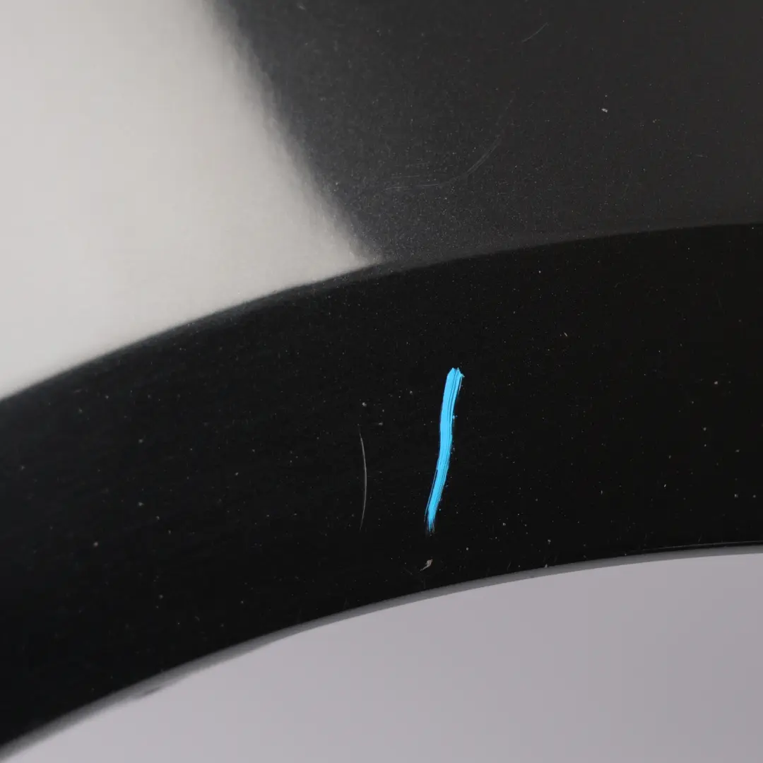 Panneau Laterale Avant a Gauche Black Sapphire Noir - 475 pour BMW E81 E82 E87 E88 à propos du numéro de pièce 7133227 BMW E81 E82 E87 E88 Panneau Laterale Avant a Gauche Black Sapphire Noir - 475 - SKU 7133227-BS1 - Numéro de pièce 7133227