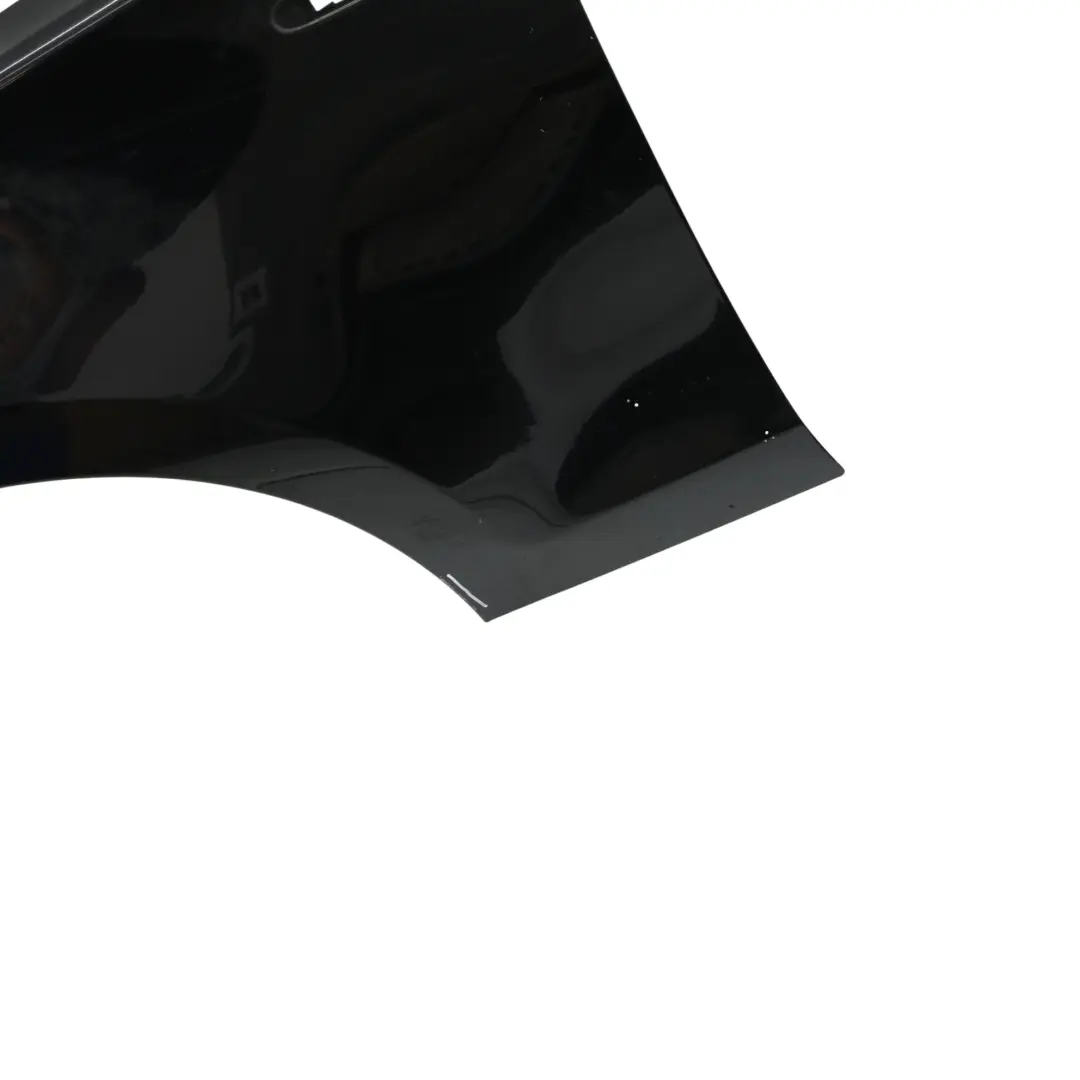 Panel Lateral Delantera Izquierda Schwarz 2 Negro - 668 para BMW E81 E87 con número de pieza 7133227 BMW E81 E87 Panel Lateral Delantera Izquierda Schwarz 2 Negro - 668 - SKU 7133227-SCH - Número de pieza 7133227