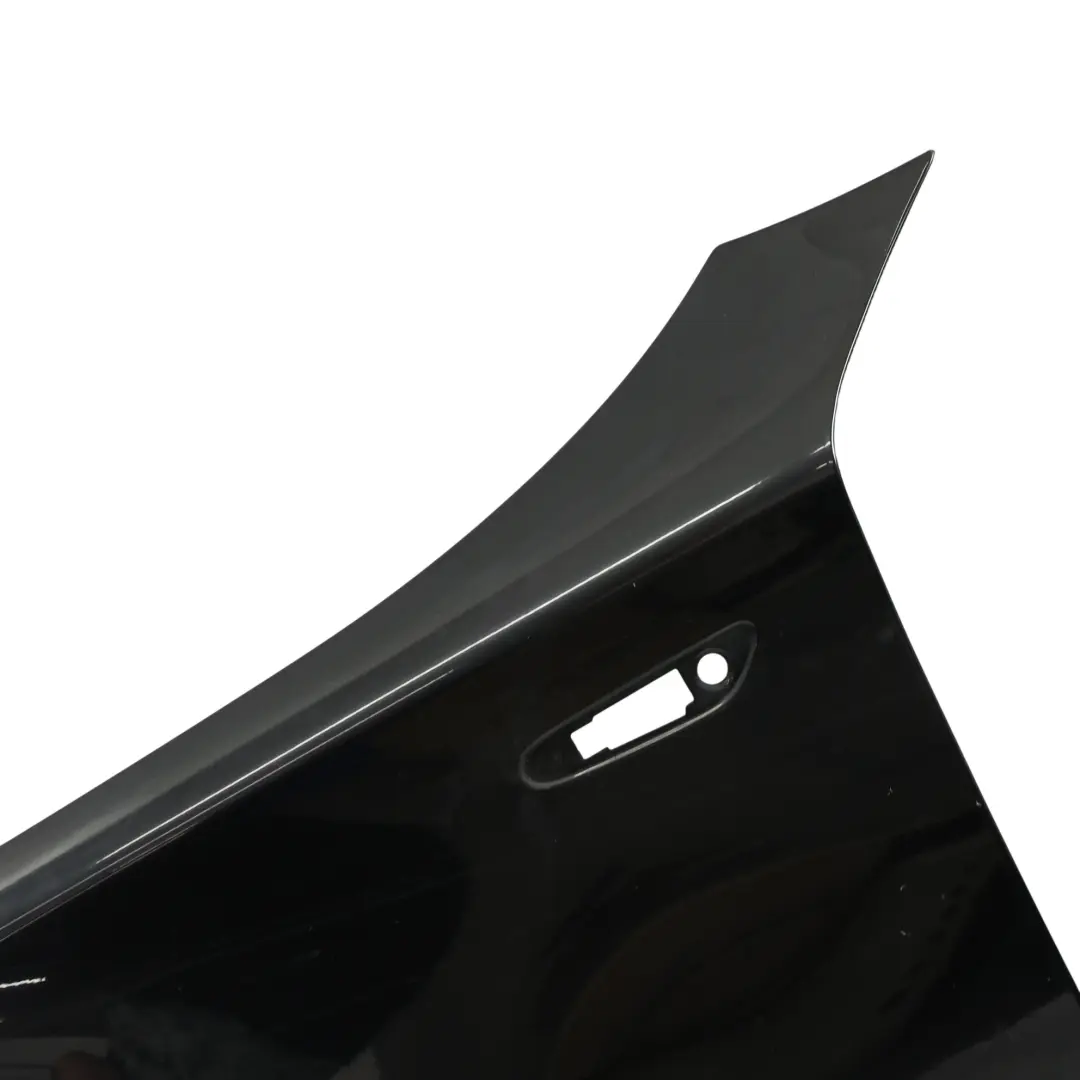 Pareti Anteriore Sinistra Parafango Schwarz 2 Nero - 668 per BMW E81 E82 E87 E88 LCI con numero di parte 7133227 BMW E81 E82 E87 E88 LCI Pareti Anteriore Sinistra Parafango Schwarz 2 Nero - 668 - SKU 7133227-SCH - Numero di parte 7133227