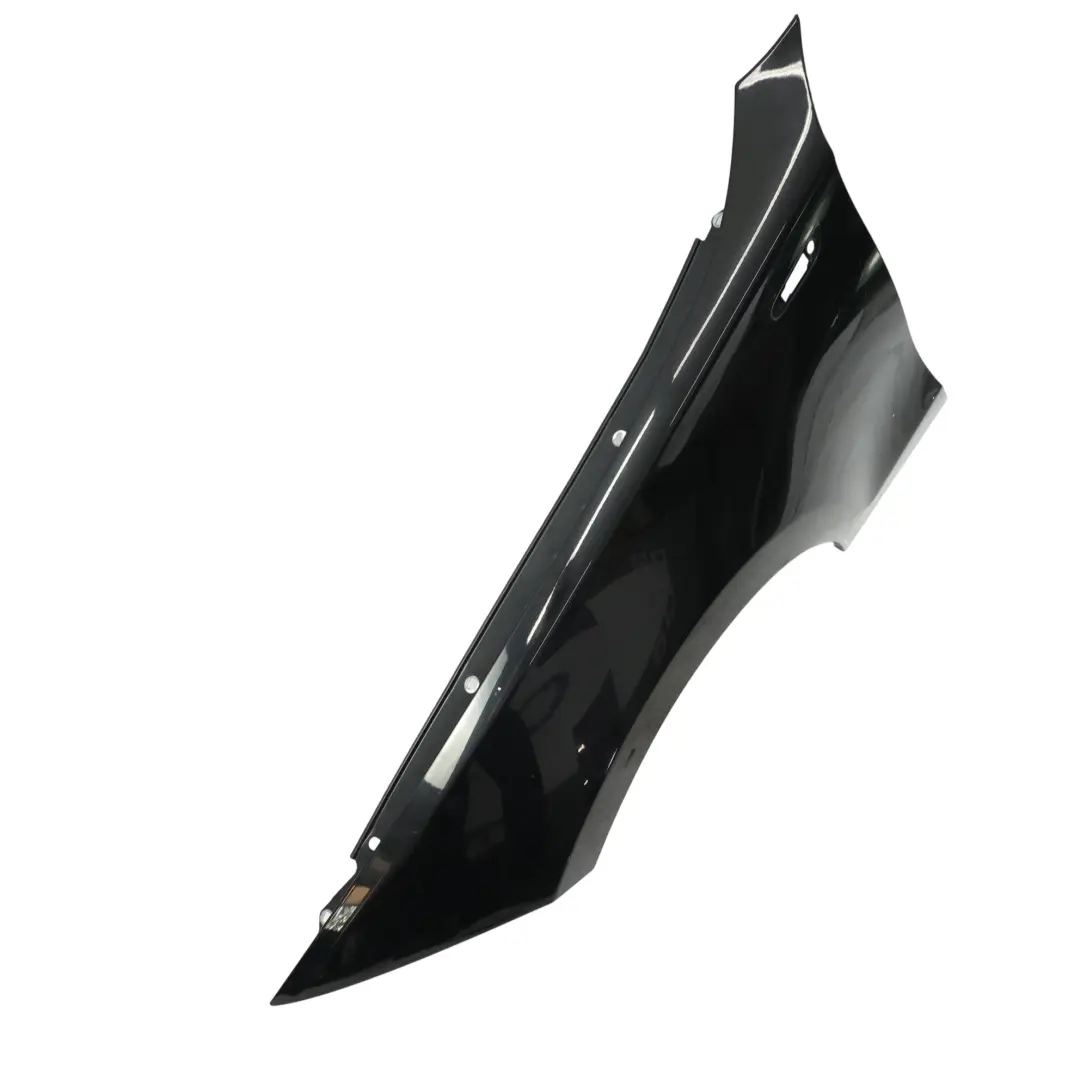 BMW E81 E87 Panel Lateral Delantera Izquierda Schwarz 2 Negro - 668 - SKU 7133227-SCH - Número de pieza 7133227