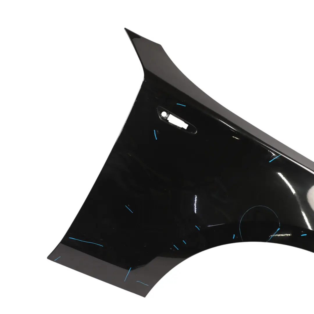 Panneau lateral Aile Fender Avant Droite Black Sapphire Noir - 475 pour BMW E81 E87 à propos du numéro de pièce 7133228 BMW E81 E87 Panneau lateral Aile Fender Avant Droite Black Sapphire Noir - 475 - SKU 7133228-BS - Numéro de pièce 7133228