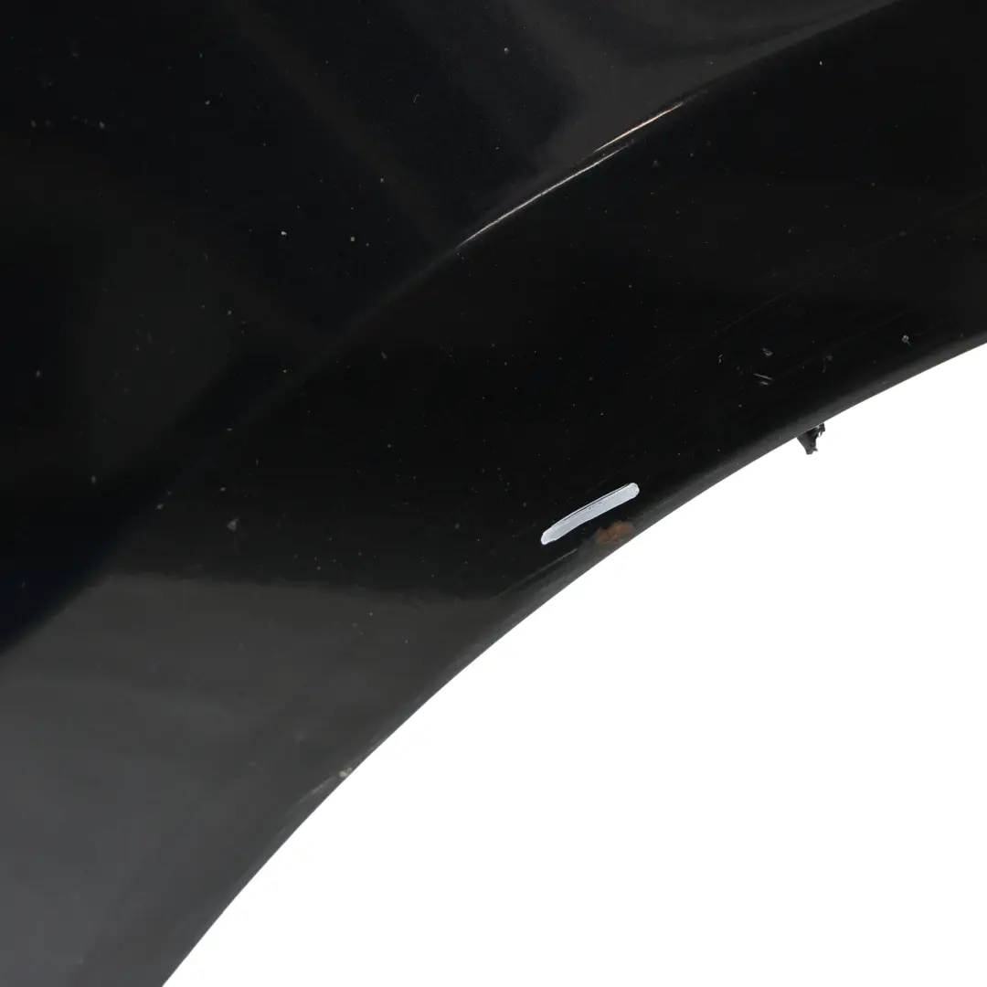 Panel Lateral Guardabarros Ala Delantera Derecha Zafiro Negro - 475 para BMW E81 E87 con número de pieza 7133228 BMW E81 E87 Panel Lateral Guardabarros Ala Delantera Derecha Zafiro Negro - 475 - SKU 7133228-BS2 - Número de pieza 7133228