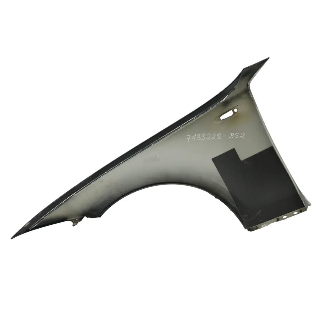 Seitenwand Vorne Rechts Kotflügel Black Sapphire Schwarz 475 für BMW E81 E82 E87 E88 mit Teilenummer 7133228 BMW E81 E82 E87 E88 Seitenwand Vorne Rechts Kotflügel Black Sapphire Schwarz 475 - SKU 7133228-BS2 - Teilenummer 7133228