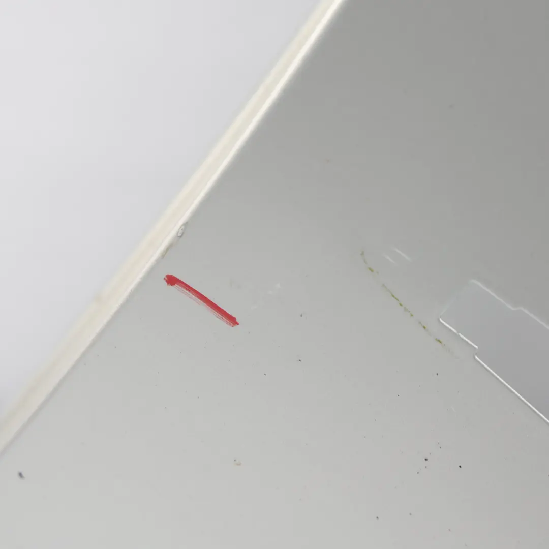 Panel Lateral Guardabarros Delantera Derecha Titansilber Plata - 354 para BMW E90 E91 con número de pieza 7135680 BMW E90 E91 Panel Lateral Guardabarros Delantera Derecha Titansilber Plata - 354 - SKU 7135680-TS - Número de pieza 7135680