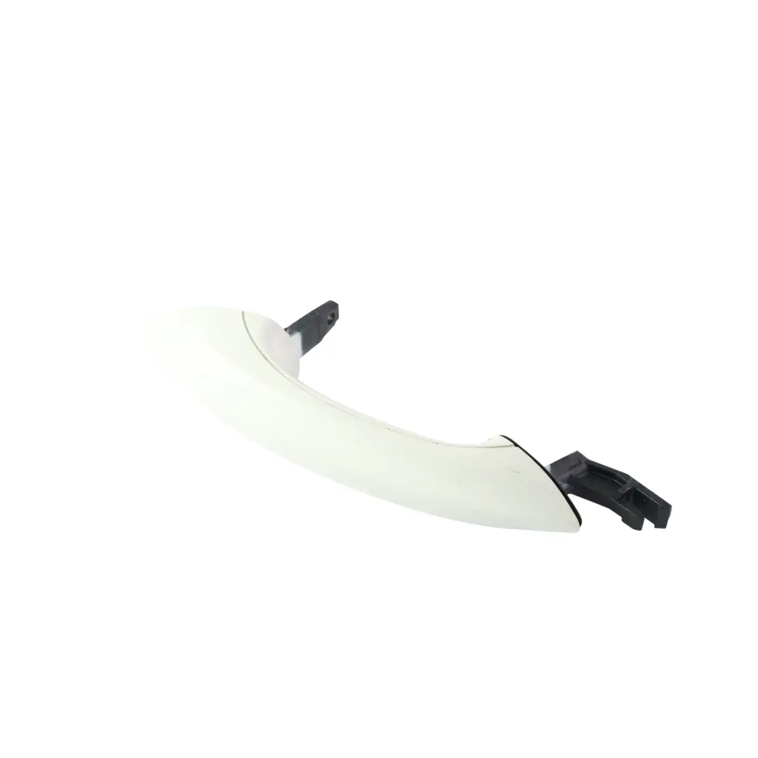 Manija Puerta Exterior Trasera Izquierda Alpinweiss 3 300 para BMW F10 F11 con número de pieza 7148433 BMW F10 F11 Manija Puerta Exterior Trasera Izquierda Alpinweiss 3 300 - SKU 7148433-AW - Número de pieza 7148433