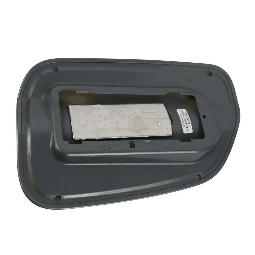 Tankdeckel Abdeckung Klappe Raumgrau Metallic A52 für BMW F12 F13 mit Teilenummer 7228212 BMW F12 F13 Tankdeckel Abdeckung Klappe Raumgrau Metallic A52 - SKU 7228212-SCG - Teilenummer 7228212