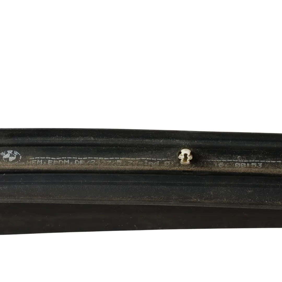Joint Étanchéité Porte Bande Inférieure Avant Gauche pour BMW F06 Gran Coupe à propos du numéro de pièce 7275295 BMW F06 Gran Coupe Joint Étanchéité Porte Bande Inférieure Avant Gauche - SKU 7275295 - Numéro de pièce 7275295