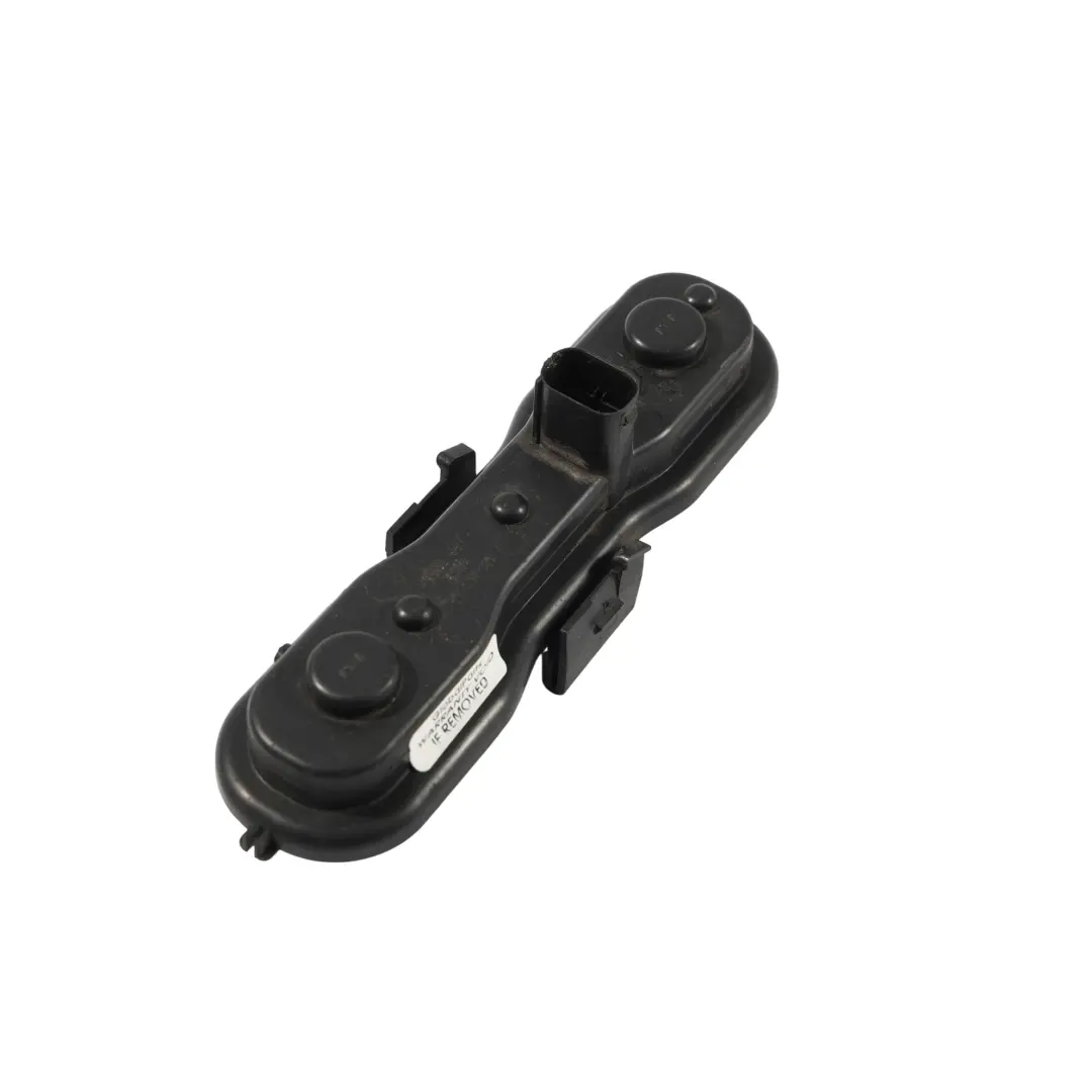 Gniazdo Żarówki Lampy Tylnej Przeciwmgielnej do Mini R56 R57 R58 R59 o numerze 7297418 Mini R56 R57 R58 R59 Gniazdo Żarówki Lampy Tylnej Przeciwmgielnej - SKU 7297418 - Numer Części 7297418