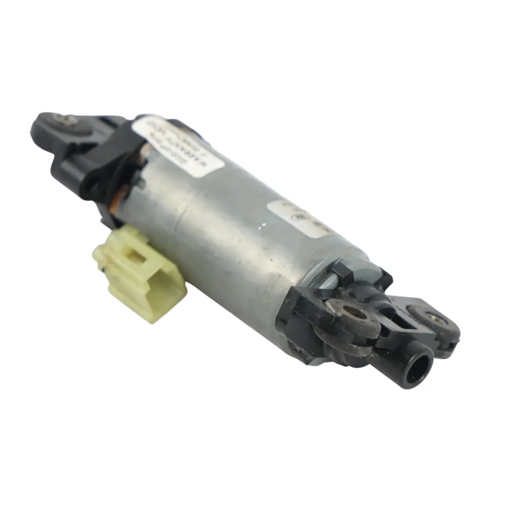 Longitudional Seat Adjustment Motor Left N/S P1-13171-02 to BMW F12 F33 F33 LCI F83 with Part number 7309647 BMW F12 F33 F33 LCI F83 Longitudional Seat Adjustment Motor Left N/S P1-13171-02 - SKU 7309647 - Part number 7309647