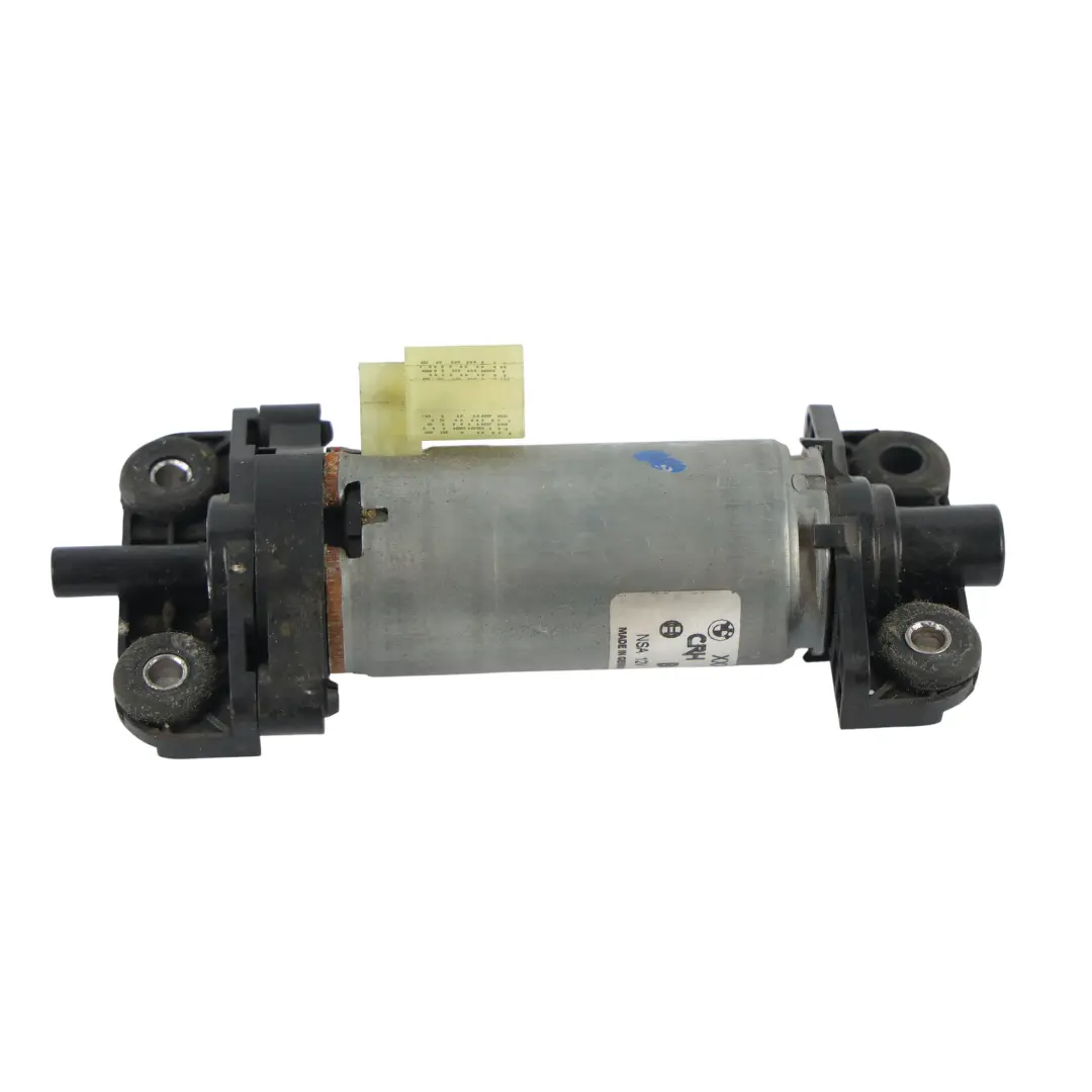 Silnik Regulacji Podłużnej Fotela Lewy P1-13171-02 do BMW F12 F33 F33 LCI F83 o numerze 7309647 BMW F12 F33 F33 LCI F83 Silnik Regulacji Podłużnej Fotela Lewy P1-13171-02 - SKU 7309647 - Numer Części 7309647