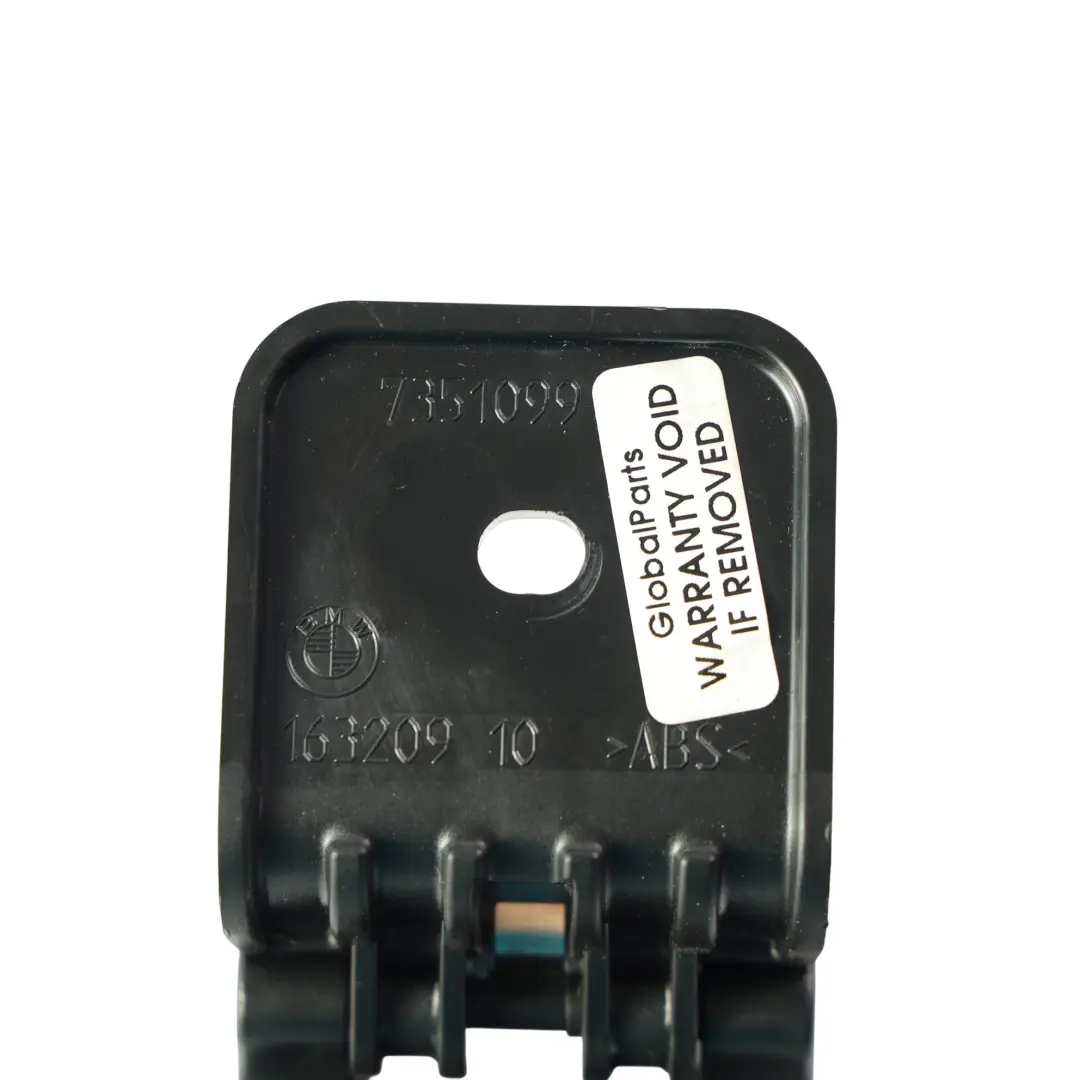 Butée Déflecteur Vent Supérieur Gauche pour BMW F33 F83 M4 LCI à propos du numéro de pièce 7351099 BMW F33 F83 M4 LCI Butée Déflecteur Vent Supérieur Gauche - SKU 7351099 - Numéro de pièce 7351099