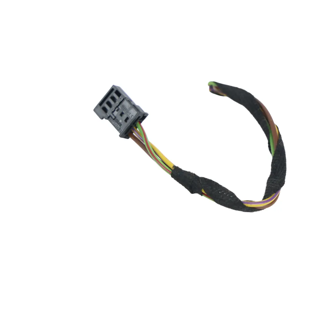 Luz Trasera Tapa Maletero Derecha Cableado para BMW F20 F21 LCI con número de pieza 7359020 BMW F20 F21 LCI Luz Trasera Tapa Maletero Derecha Cableado - SKU 7359020-2 - Número de pieza 7359020