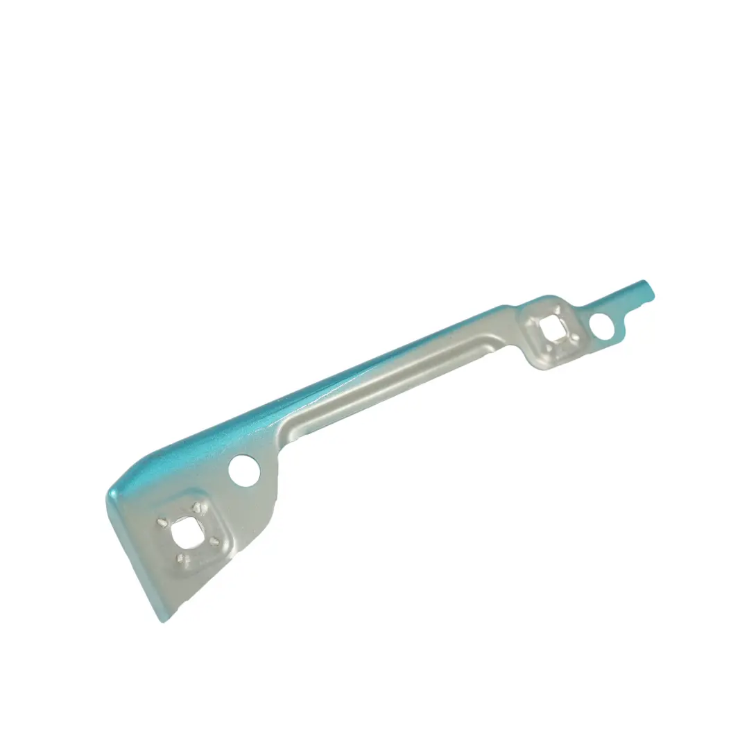Staffa Parafango Anteriore Sinistro Elemento Deformazione C2E per Mini F56 con numero di parte 7374527 Mini F56 Staffa Parafango Anteriore Sinistro Elemento Deformazione C2E - SKU 7374527-CARR - Numero di parte 7374527