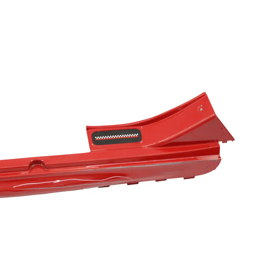 Seitenschweller Abdeckung Leiste JCW Links Chili Rot 851 für Mini F55 mit Teilenummer 7381033 Mini F55 Seitenschweller Abdeckung Leiste JCW Links Chili Rot 851 - SKU 7381033-CHRED - Teilenummer 7381033