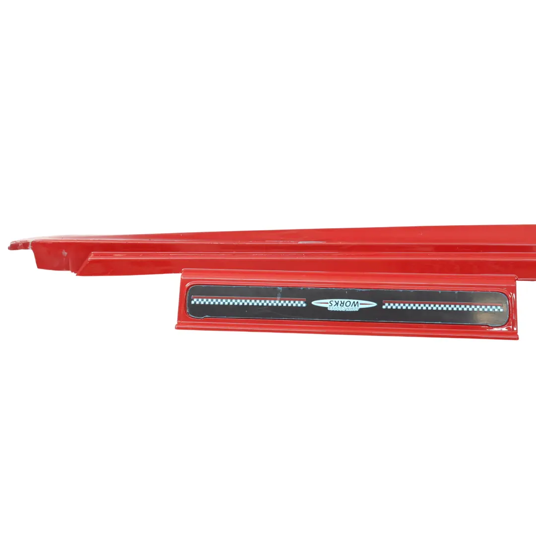 Mini F55 Bas de Caisse Droit JCW Cache Seuil Rouge Chili - 851 - SKU 7381034-CHRED1 - Numéro de pièce 7381034