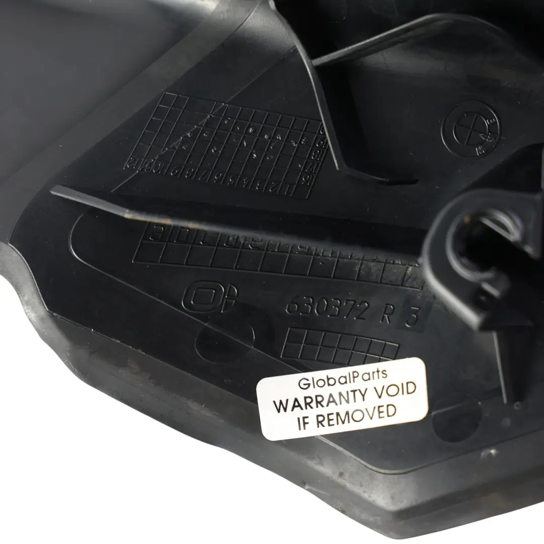 Luce Posteriore Copertura Trim Interno Destro per BMW G30 F90 con numero di parte 7382960 BMW G30 F90 Luce Posteriore Copertura Trim Interno Destro - SKU 7382960 - Numero di parte 7382960