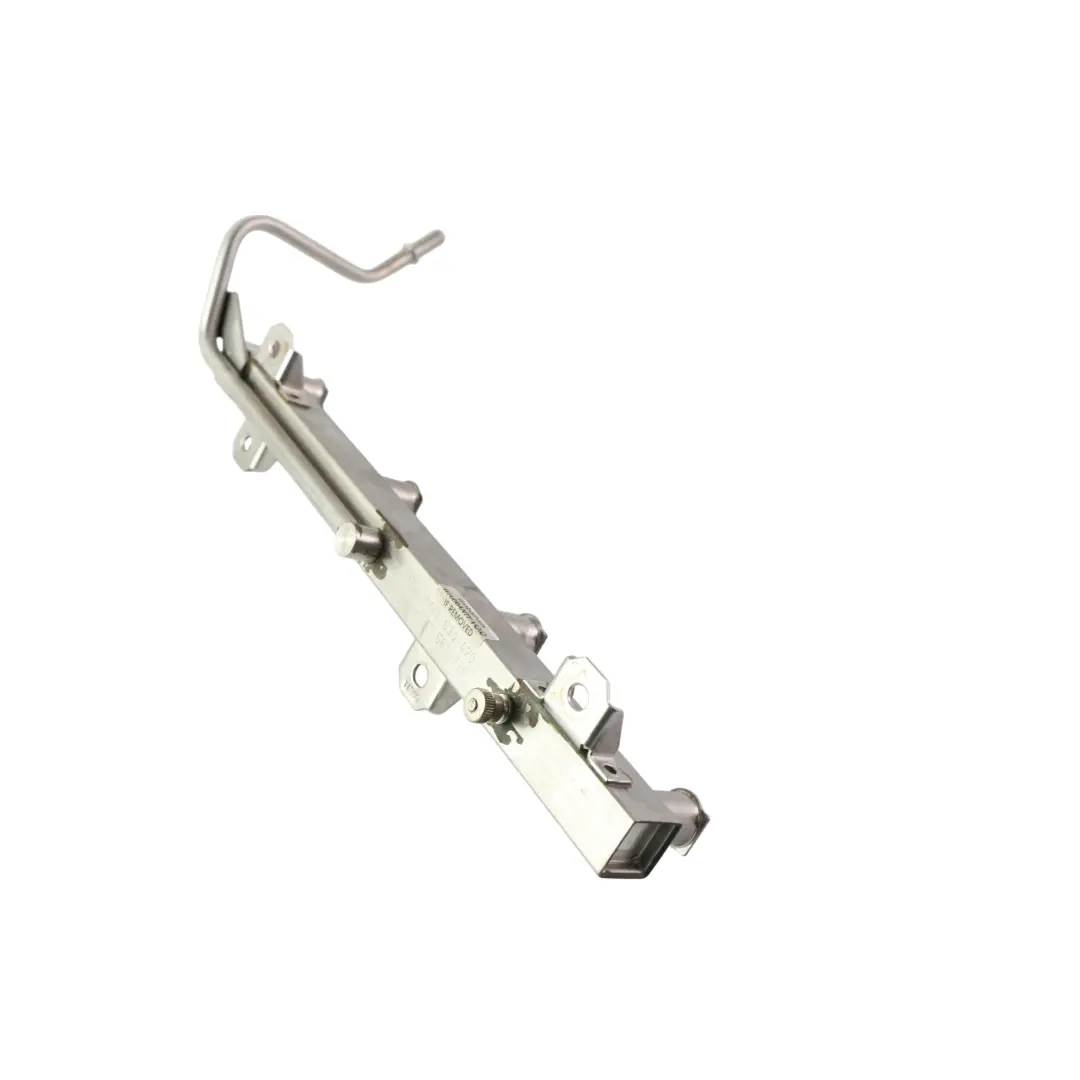 Einspritzrohr Benzin N45 N46 für BMW X3 E60 E81 E83 E87 E90 E91 mit Teilenummer 7530420 BMW X3 E60 E81 E83 E87 E90 E91 Einspritzrohr Benzin N45 N46 - SKU 7530420 - Teilenummer 7530420