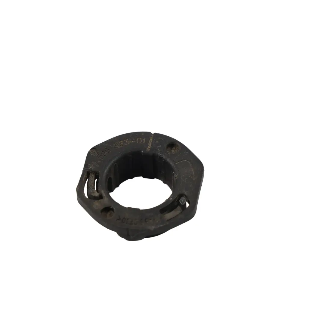 Boccola Supporto Radiatore Liquido per BMW F20 F22 F30 F32 F36 con numero di parte 7596923 BMW F20 F22 F30 F32 F36 Boccola Supporto Radiatore Liquido - SKU 7596923 - Numero di parte 7596923